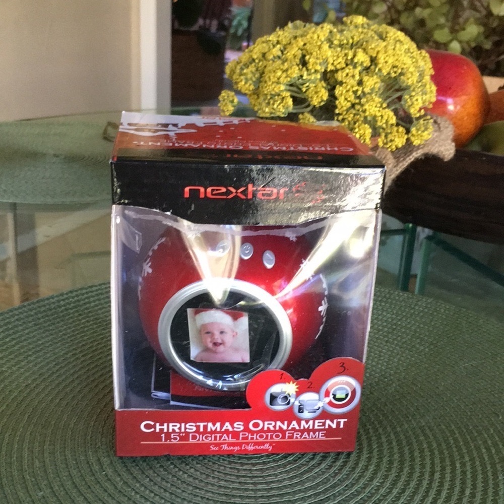 Digital Photo Frame - Picture 2 of 6